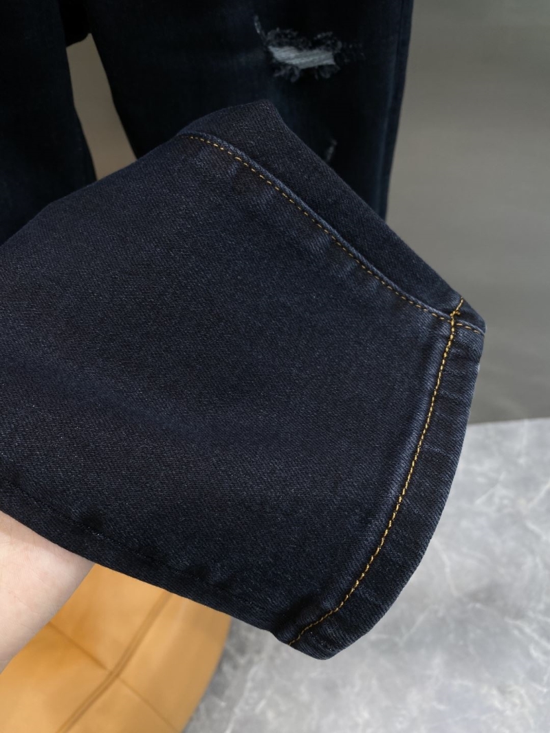 chr1st1an D10r jeans